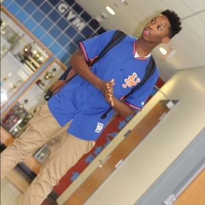 Meet your Posher, Deandre